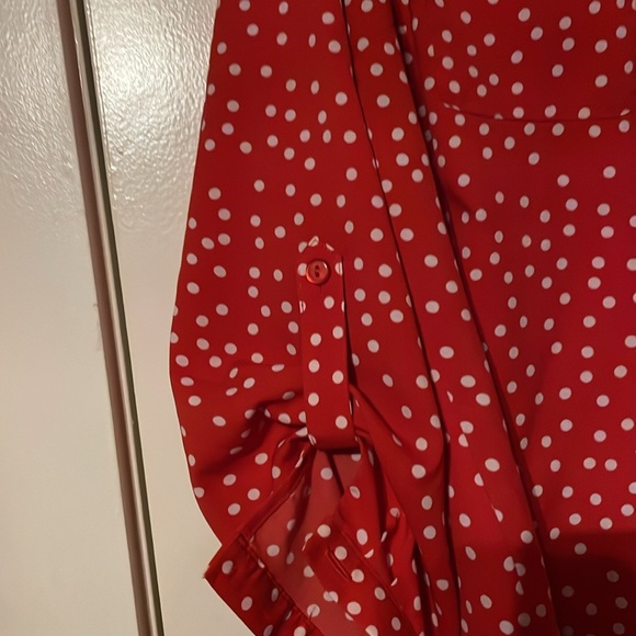 Polka dot long sleeve blouse. - Picture 3 of 4